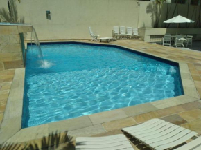 Apartamento amplo,na praia da enseada, Guaruja, com vista privilegiada para piscina
